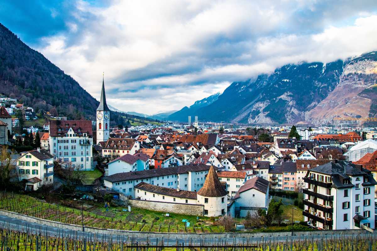 Where to Find Marijuana in Chur, Graubünden, Switzerland: A Friendly Guide for Smokers