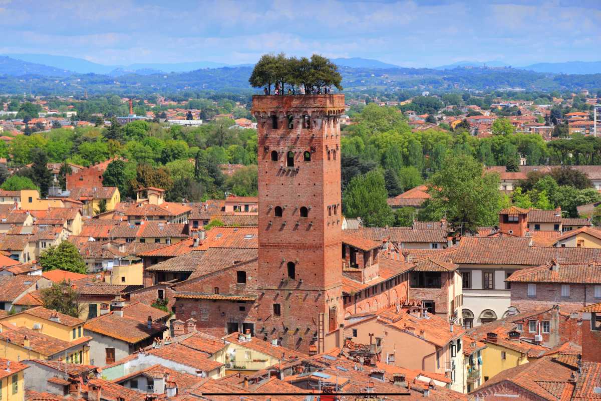 Where to Find Marijuana in Lucca, Tuscany, Italy